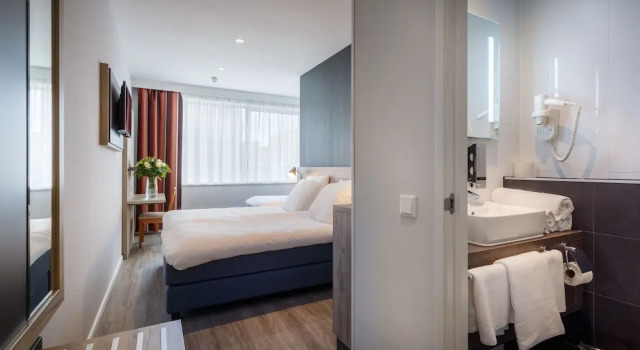 Трёхместный номер Joy Hotel