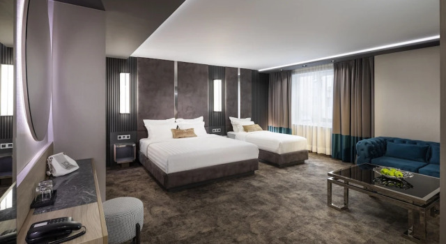 Трёхместный номер Deluxe ESTE PARK HOTEL -- part of Urban Chic Luxury Design Hotels - Parking & Compliments - next to Shopping & Dining Mall Plovdiv