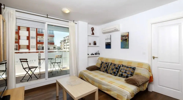 Beautiful and Modern 1b apt big Terrace 150 m From the Beach of Torre del Mar