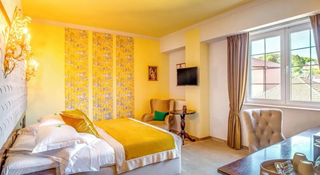 Номер Deluxe с видом на город Simfonia Boutique Hotel