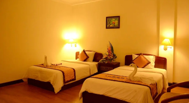 Номер Deluxe Saigontourane Hotel