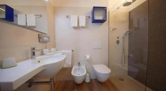 Run of House Ambassador Suite Hotel
