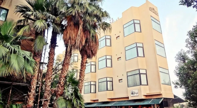 Mansouri Mansions Hotel, Prenota Hotel Adliya Manama