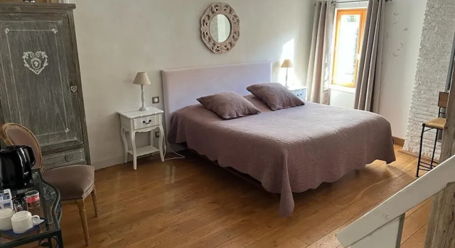 Chambres dHôtes Mado et Lulu, Prenota Bed & breakfast Hotel a Alvernia con parcheggio, Parcheggio