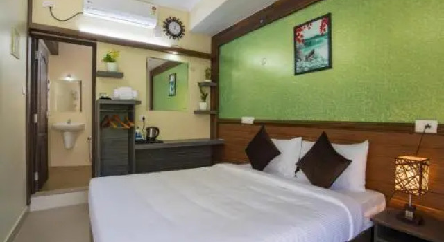 Gems 9 Airport Hotel, Забронировать Отель Недорогие отели штата Кералы, недорого