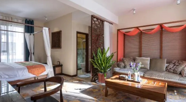 Люкс Deluxe Dian Chi Lake Villa