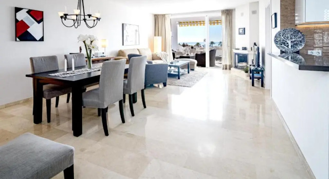 MA2- Sea views, walking distance to Puerto Banus, Забронировать Отель Отели Марбелья с парковкой, рядом с Playas del Duque, Парковка
