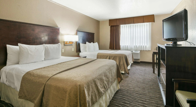 Четырёхместный номер Standard Best Western San Marcos