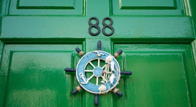 Апартаменты The Nautical Apartment