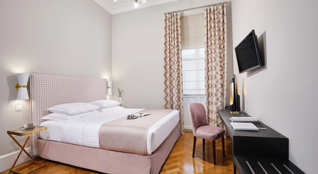 Двухместный номер Standard с балконом MiraMe Athens Boutique Hotel