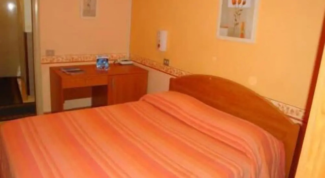 Camera Classica Hotel Spagna