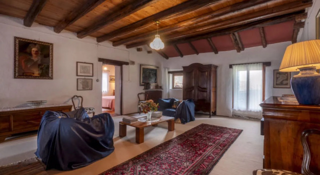 Casa La Losa (VCT100), Book Hotel Hoteller i Friuli Venezia Giulia med parkering, Parkering
