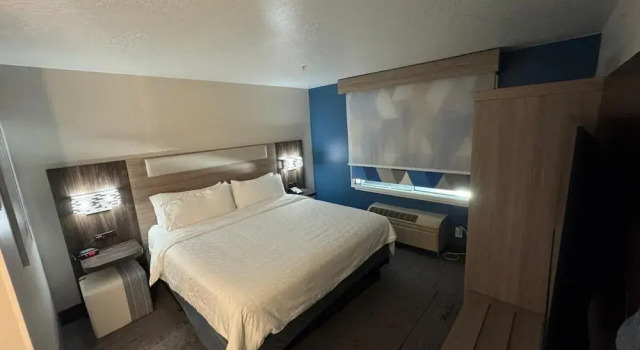 Двухместный люкс Holiday Inn Express & Suites Sandy - South Salt Lake City by IHG