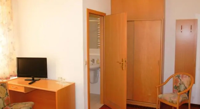 Номер Economy Hotel Pension Kaden