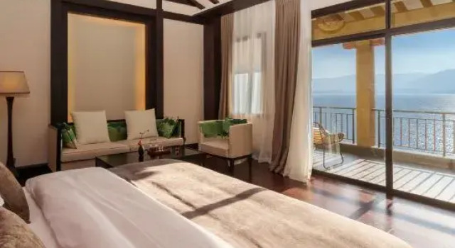 Двухместный люкс с видом на море Zhishan VILLA Seaview Hotel, Dali