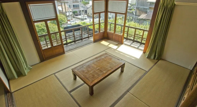 Moons Cafe, Prenota Hotel Onomichi Hiroshima
