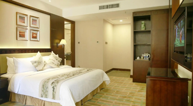 Номер Business Legend International Hotel