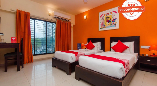 OYO 23259 Hotel Galaxy Inn