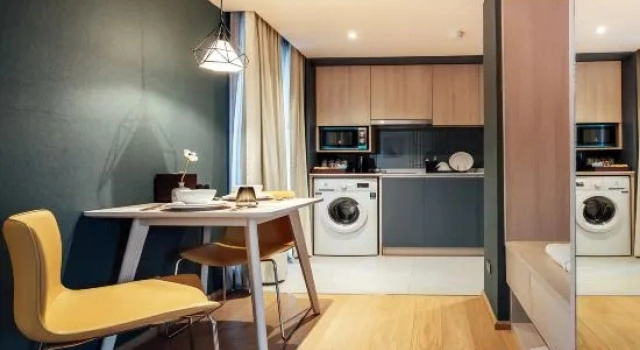 Двухместный полулюкс с видом на город Montana Bangkok Hotel & Residence