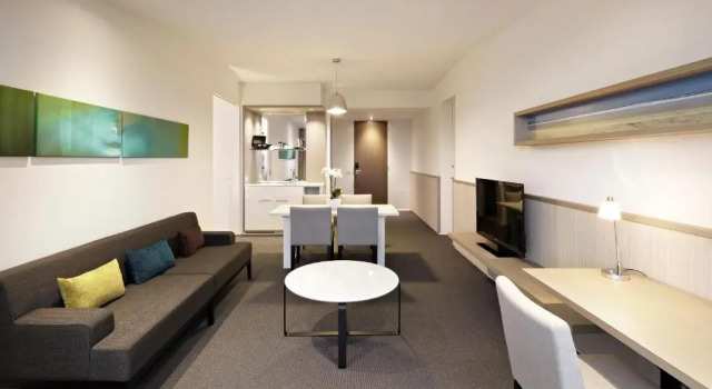 Suite Quarters at Flinders Hotel