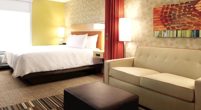 Двухместный люкс Home2 Suites By Hilton Iowa City Coralville