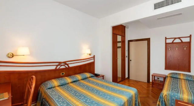 Трёхместный номер Hotel Rivamare