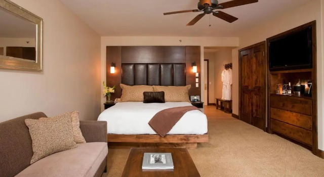Двухместный номер Standard The Peaks Resort and Spa