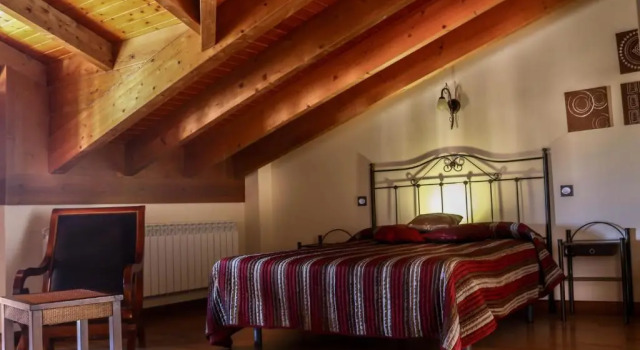 Casa rural Ermita 1 y 2, Buchen Sie Hotel Sasamon Kastilien-León