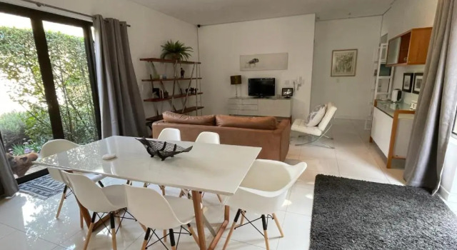 Номер Deluxe PepperTree Guest House
