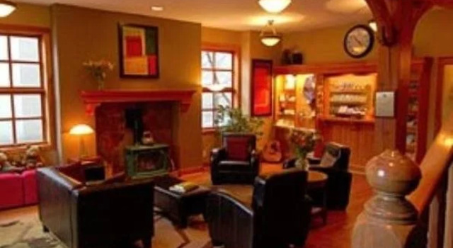 Dancing Bear Inn Hostel, Prenota Ostello Nelson Columbia Britannica