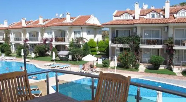 Sunset Beach Club Seashell 06
