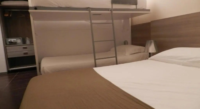 Четырёхместный номер HLL Hotel Lungolago Lecco-Como Lake