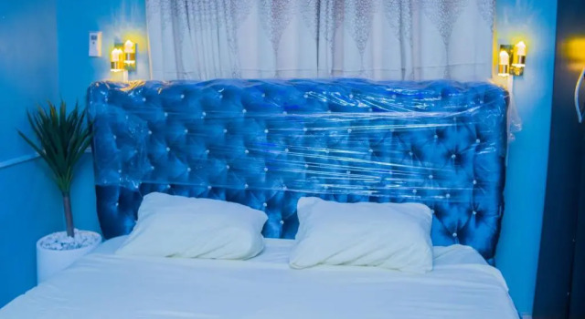 3 Bedrooms house for Short let Holiday Apartments, Prenota Appartamento Hotel a Ibadan con parcheggio, Parcheggio