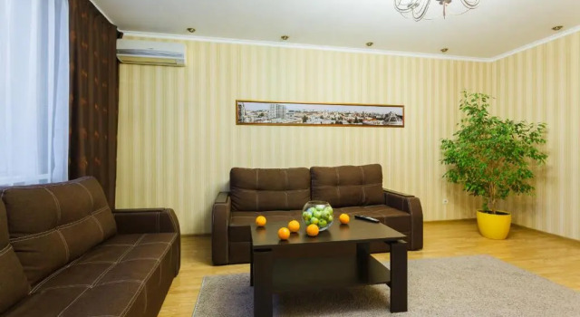 Apartment in Complex Korona on Knyazhyi Zaton 21, Buchen Sie Ferienwohnung Hotels in Darnyckyj mit Parkplatz, Parkplätze