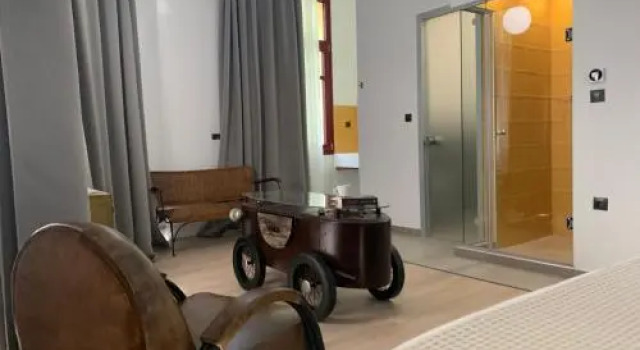 The Maroon Bottle Hotel, Забронировать Бутик-отель Салоники Македония