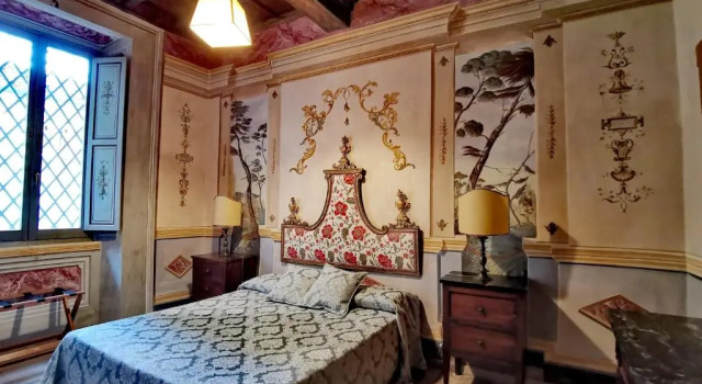 VesConte Residenza Depoca dal 1533, Забронировать Отель Отели Озера Больсена с парковкой, Парковка