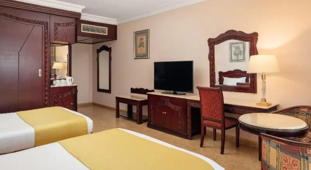 Двухместный номер Superior с видом на бассейн Palm Royale Resort - Soma Bay