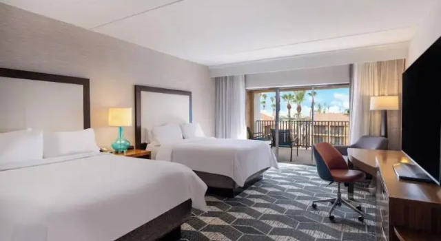 Двухместный номер Standard с балконом и с красивым видом из окна Crowne Plaza Phoenix - Chandler Golf Resort by IHG