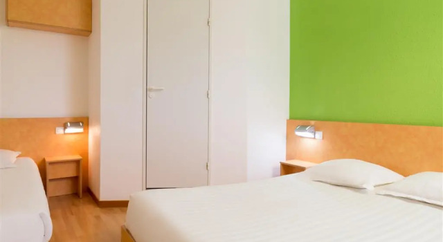 P'tit Déj Hôtel Saint-Flour, Book Hotel Hoteller i Cantal med morgenmad, Morgenmad