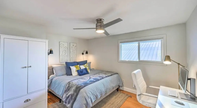Коттедж McKees Beach House w/ Ocean Views, Hot Tub
