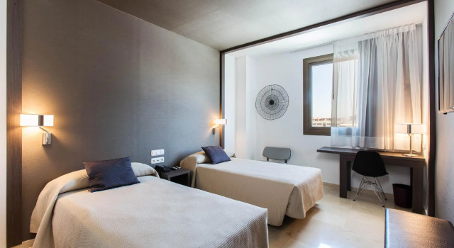 Одноместный номер Superior Novotel Valencia Lavant