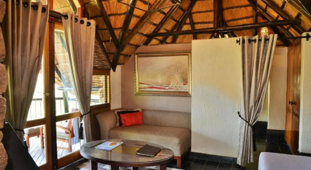 Коттедж Luxury Tshukudu Bush Lodge