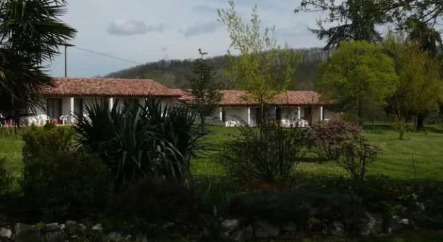 Hôtel Les Vallons du Lac, Đặt Khách sạn Mielan Gers