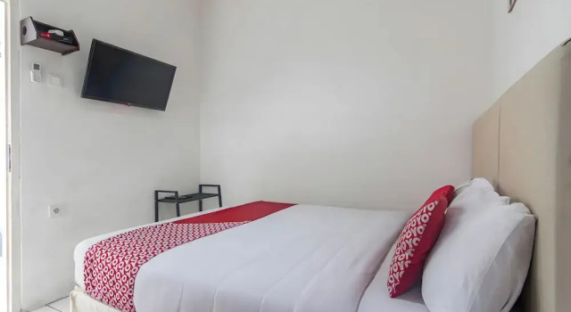 Номер Standard OYO 93720 3D Residence Near Univ. Tarumanegara