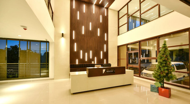 K Hotels Entebbe, Забронировать Отель Энтеббе 