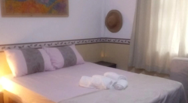 Casa aconchegante em Garopaba,térreo, à 5 minutos de, carro do mar e centro,2 quartos!