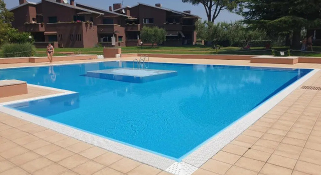 Апартаменты с балконом APARTMENTS BLUE VIEW - Residence Casetto Bardolino - Regarda Travel