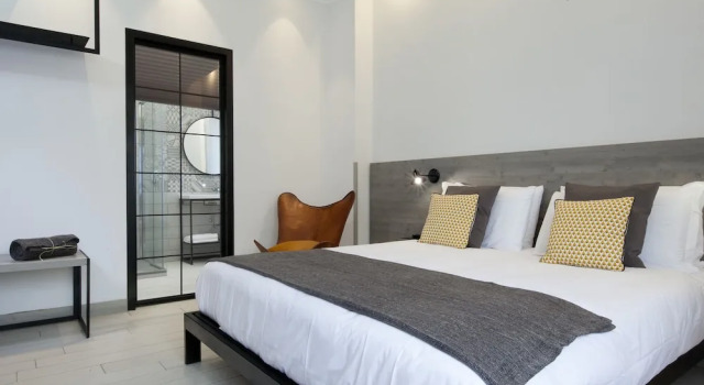 Двухместный номер Superior с балконом La Ferrovia Guest House