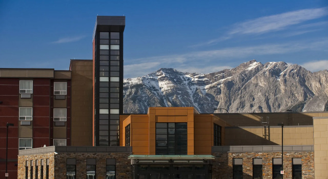 Stoney Nakoda Resort & Casino, Réserver Complexe hôtelier Hôtels resort à Seebe, Complexe hôtelier