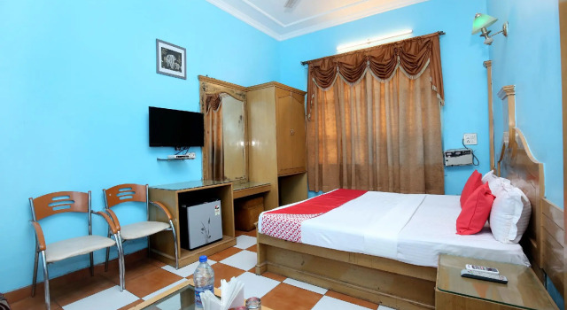 Номер Deluxe OYO 17430 Gulshah Hotel